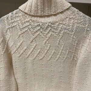 The Limited cream sweater women's size small